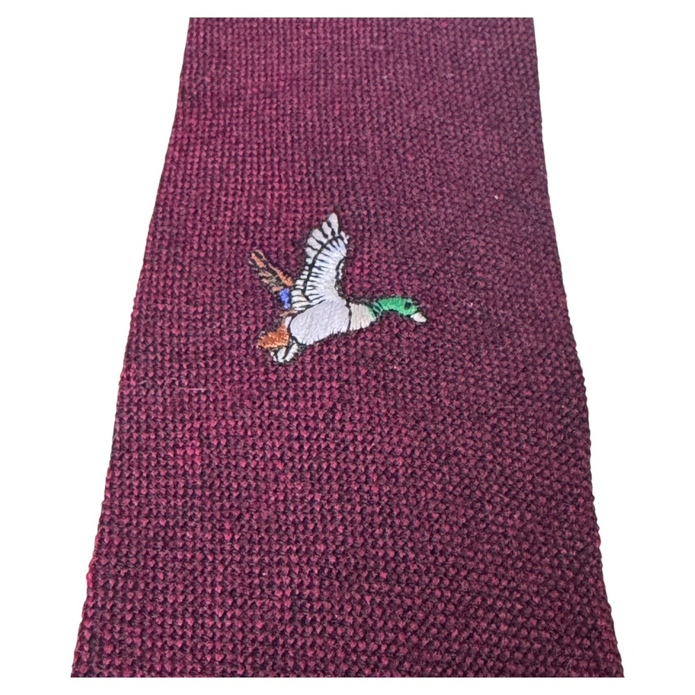 Vatina Hand Woven Pure Virgin Wool Burgundy Duck Necktie‎ vintage